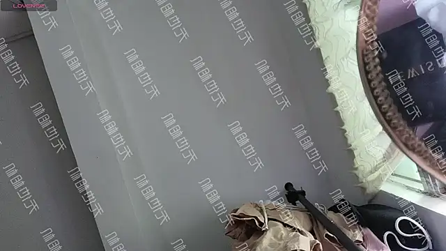 Elio-0403 online show from 04/15/26, 07:47