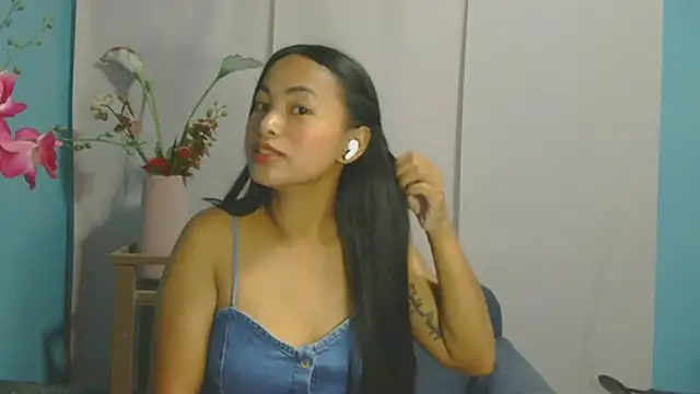 CherlynRuffino online show from 04/13/26, 01:20