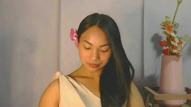 CherlynRuffino online show from 04/09/26, 06:19