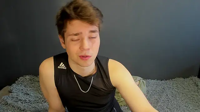 Snapshot of zeriax chatting on 04/14/26, 01:54 zeriax online show from 04/14/26, 01:54