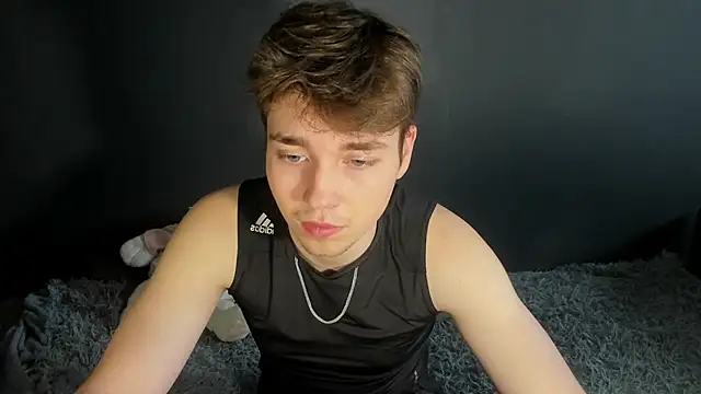 Snapshot of zeriax chatting on 04/07/26, 01:40 zeriax online show from 04/07/26, 01:40