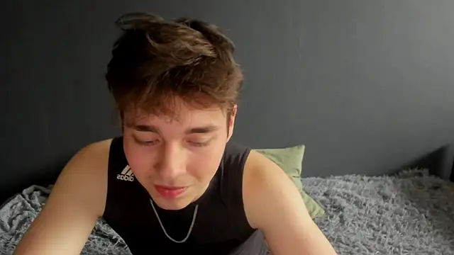 Snapshot of zeriax chatting on 04/10/26, 01:45 zeriax online show from 04/10/26, 01:45