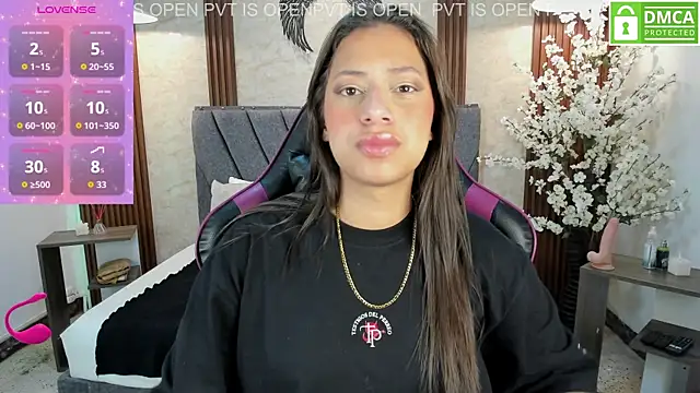 Atiena  online show from 05/06/26, 04:11