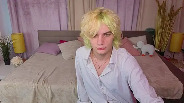 JameMilann online show from 04/14/26, 06:18