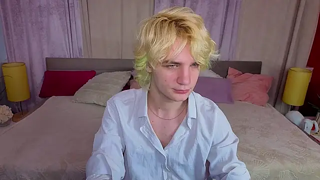 JameMilann online show from 04/10/26, 06:20