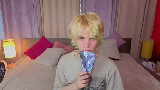 JameMilann online show from 04/11/26, 07:45