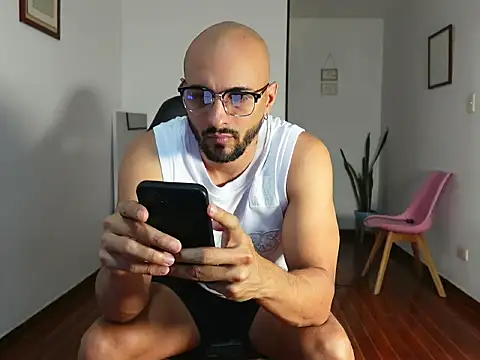 bayoleth7 online show from 04/09/26, 12:12