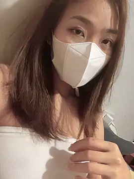 Snapshot of vitvitne chatting on 04/05/26, 04:24 vitvitne online show from 04/05/26, 04:24