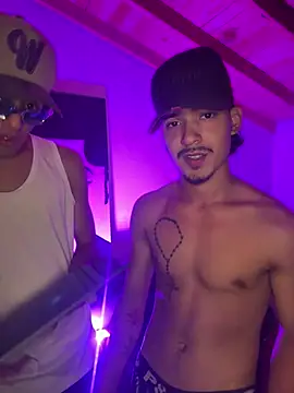 Cuteathleticboys online show from 04/11/26, 11:52