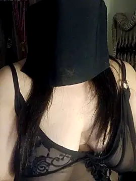 Amira Egypt online show from 04/03/26, 10:49