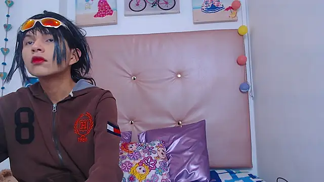 Aleja Scoott  online show from 04/09/26, 11:33