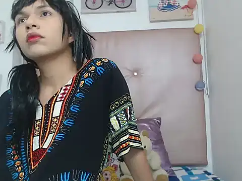 Aleja Scoott  online show from 04/08/26, 11:17