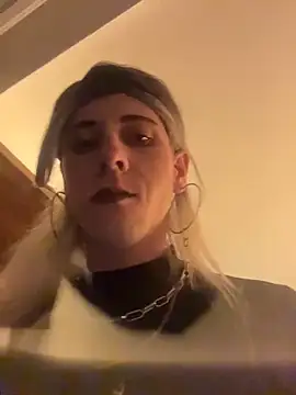 michelle310 online show from 04/18/26, 08:53