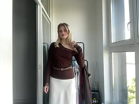 Snapshot of kirtova_ chatting on 06/03/26, 12:06 kirtova online show from 06/03/26, 12:06