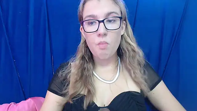 Yennyloves online show from 06/19/26, 11:27