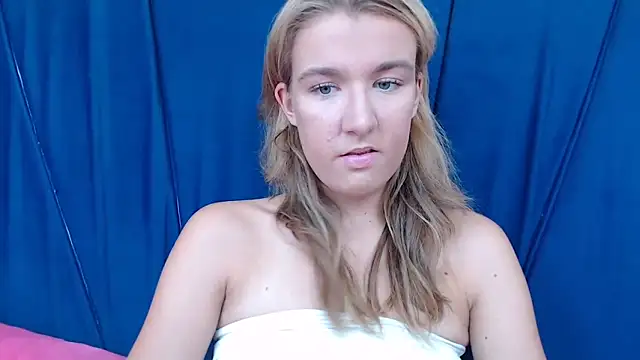 Yennyloves online show from 05/01/26, 01:38