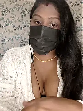 Romantic Woman online show from 04/19/26, 05:25