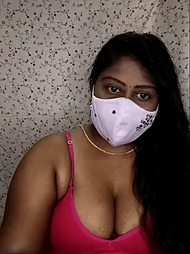 Romantic Woman online show from 05/13/26, 06:26