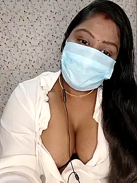 Romantic Woman online show from 04/30/26, 05:53