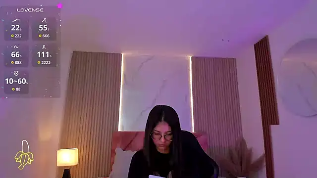 clairemillerx online show from 04/21/26, 01:42