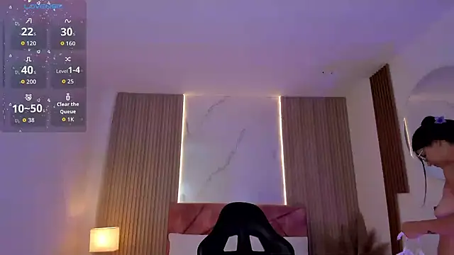 clairemillerx online show from 06/04/26, 07:51