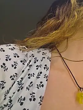 Snapshot of CelineBoyer_ chatting on 06/20/26, 08:58 CelineBoyer online show from 06/20/26, 08:58