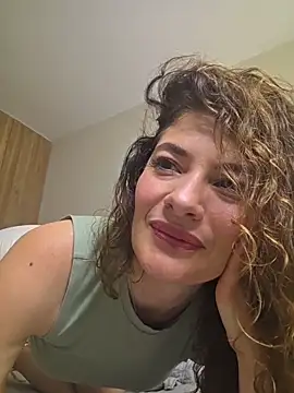 Snapshot of CelineBoyer_ chatting on 06/21/26, 04:46 CelineBoyer online show from 06/21/26, 04:46