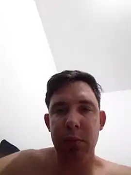 Roger1986  online show from 04/09/26, 02:46