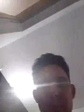 Roger1986  online show from 04/09/26, 11:55