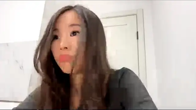 fengxicolombia online show from 04/06/26, 04:52