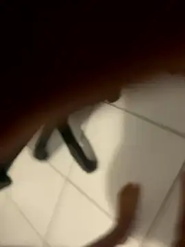 Vinymalvadeza online show from 04/17/26, 05:27