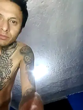 Snapshot of eroos_twink chatting on 12/05/25, 07:34 eroos twink online show from 12/05/25, 07:34