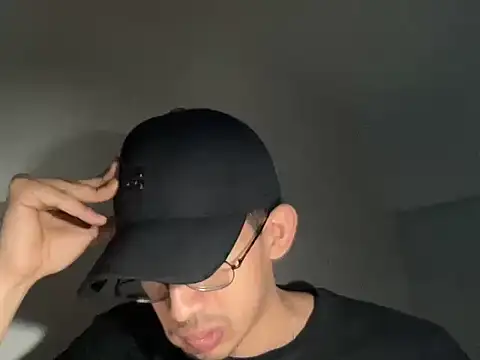 Domincmarles online show from 04/26/26, 10:07