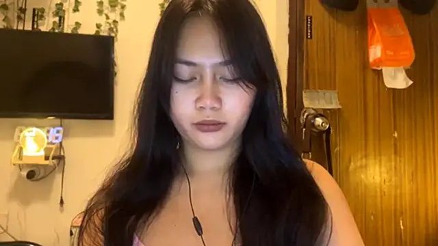 GlindaDejardin online show from 04/11/26, 05:16