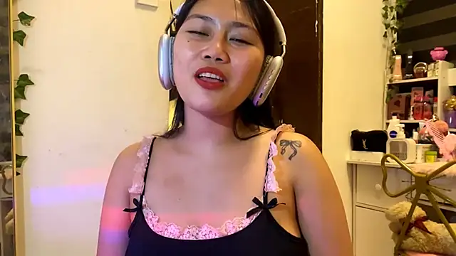 GlindaDejardin online show from 04/21/26, 05:19