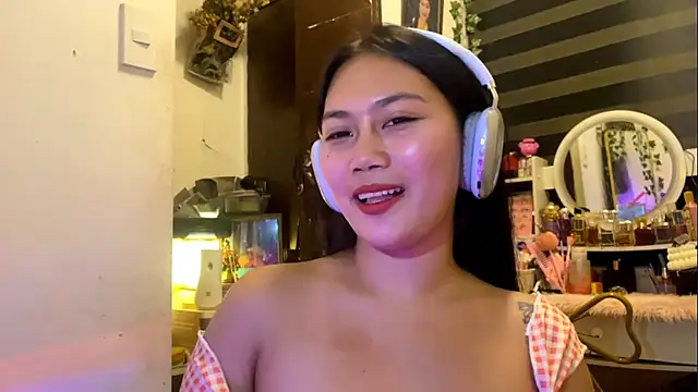 GlindaDejardin online show from 04/23/26, 05:36