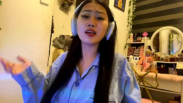 GlindaDejardin online show from 04/29/26, 05:28