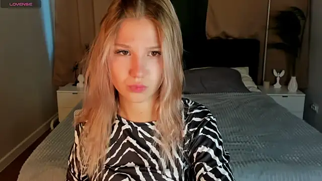 Angelina Becker online show from 05/28/26, 01:02