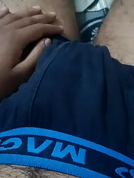 minkzz0 online show from 04/15/26, 03:56