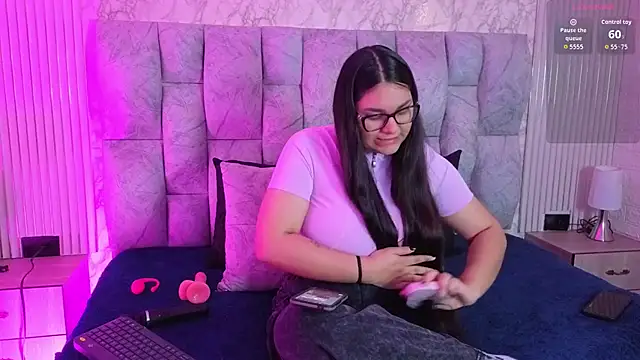 AmeliaCastell online show from 04/12/26, 03:15