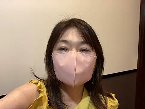 Snapshot of lemonade_madame chatting on 06/10/26, 12:45 lemonade madame online show from 06/10/26, 12:45