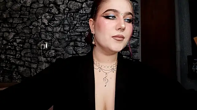 Snapshot of E_thie chatting on 04/06/26, 01:12 E thie online show from 04/06/26, 01:12