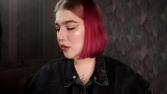 Snapshot of E_thie chatting on 04/09/26, 02:12 E thie online show from 04/09/26, 02:12