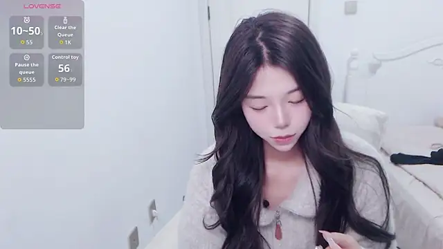 yaoyao-liu online show from 04/13/26, 01:48