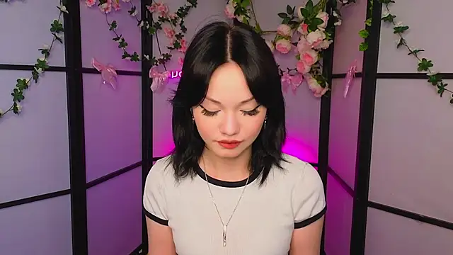 LilySparkls online show from 05/10/26, 12:20