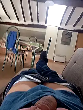 mecaloco online show from 04/08/26, 05:14