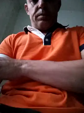 Snapshot of mecaloco chatting on 04/18/26, 07:07 mecaloco online show from 04/18/26, 07:07