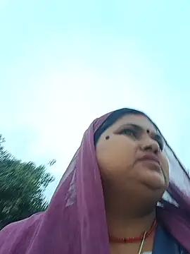 Desi hot bhabhi01 online show from 05/31/26, 01:17