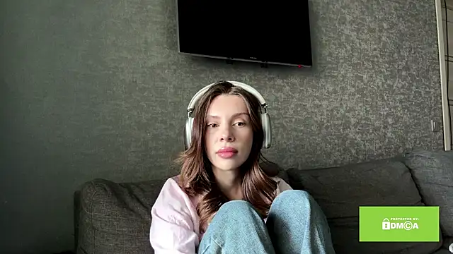 anycamx online show from 04/13/26, 06:28