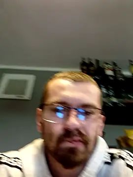 jozsi1995 online show from 04/04/26, 02:23